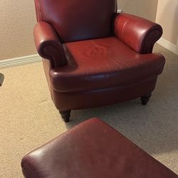 4 Chairs 2 Ottomans Cordovan Leather VG Condition 