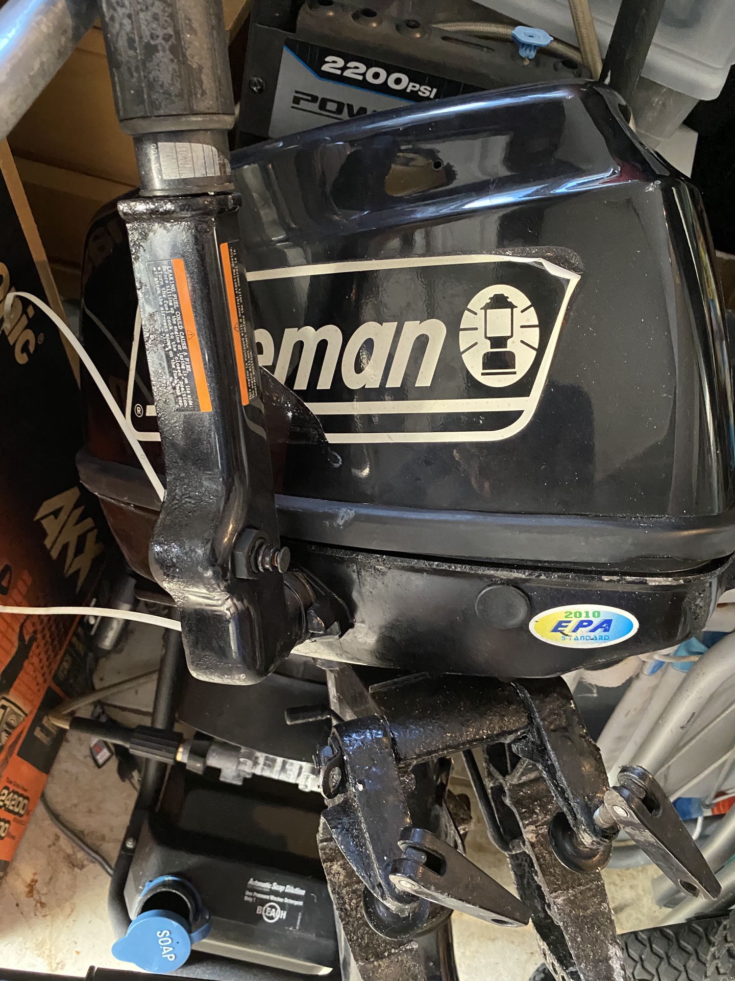 Coleman Outboard Motor