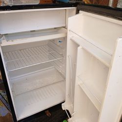 Mini Refrigerador  $45