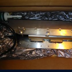 NEW HOLLAND METAL DETECTOR  new in the box