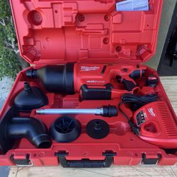 Milwaukee (2572B-21) M12 12-Volt Lithium-Ion Cordless Drain Cleaning Airsnake Air Gun Kit with (1) 2.0Ah Battery, Toilet Attachments