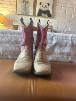 Shyanne Cowboy Boots In Great Condition!!