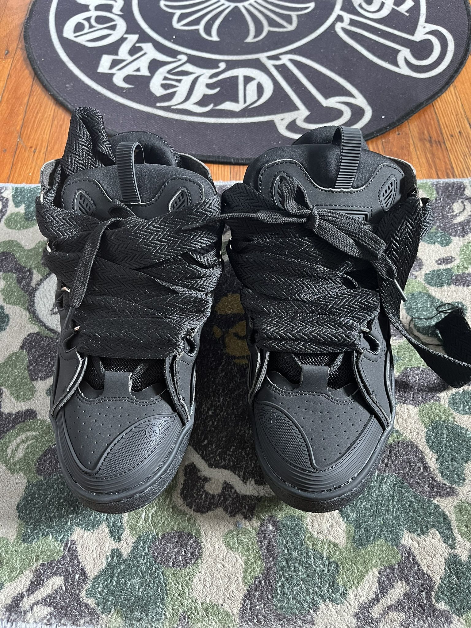 Lanvin Leather Curb Triple Black