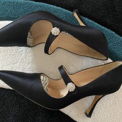 Manolo Blahnik Original Iconic Mary Jane Black Satin Shanton Size 6 1/2