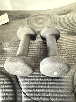 Peloton two 3lbs dumbbells