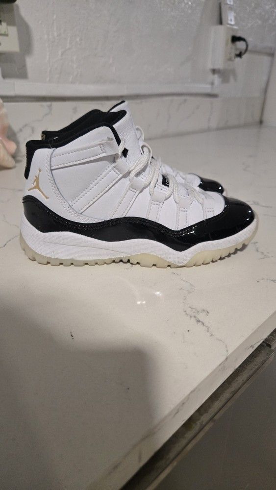 Jordan 11 GRATITUDE