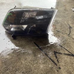 2009 2017 dodge ram passenger right headlight 