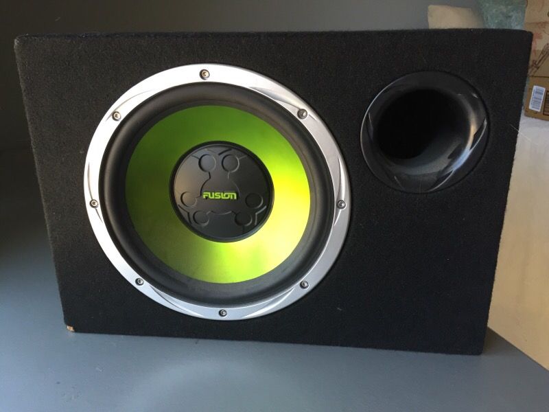 Fusion EN-AB1120 12" Subwoofer/ Amp combo