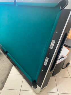 Pool table