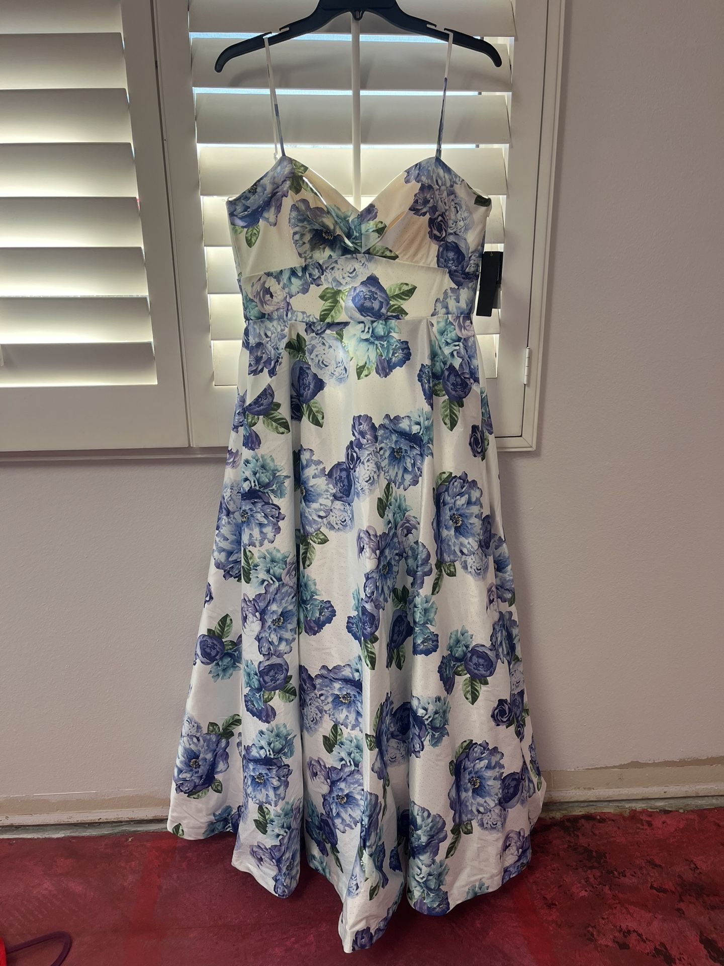 Flowered Cocktail Dress Size 11--Tags Still On