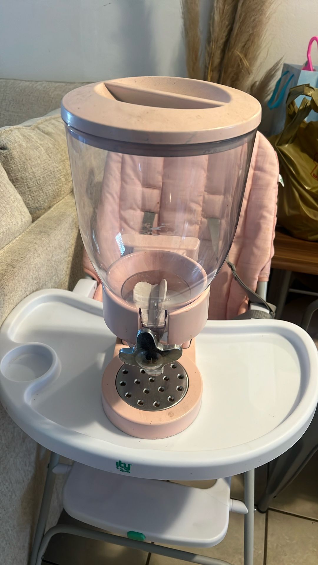 Cereal Dispenser