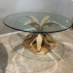 Round dining Table