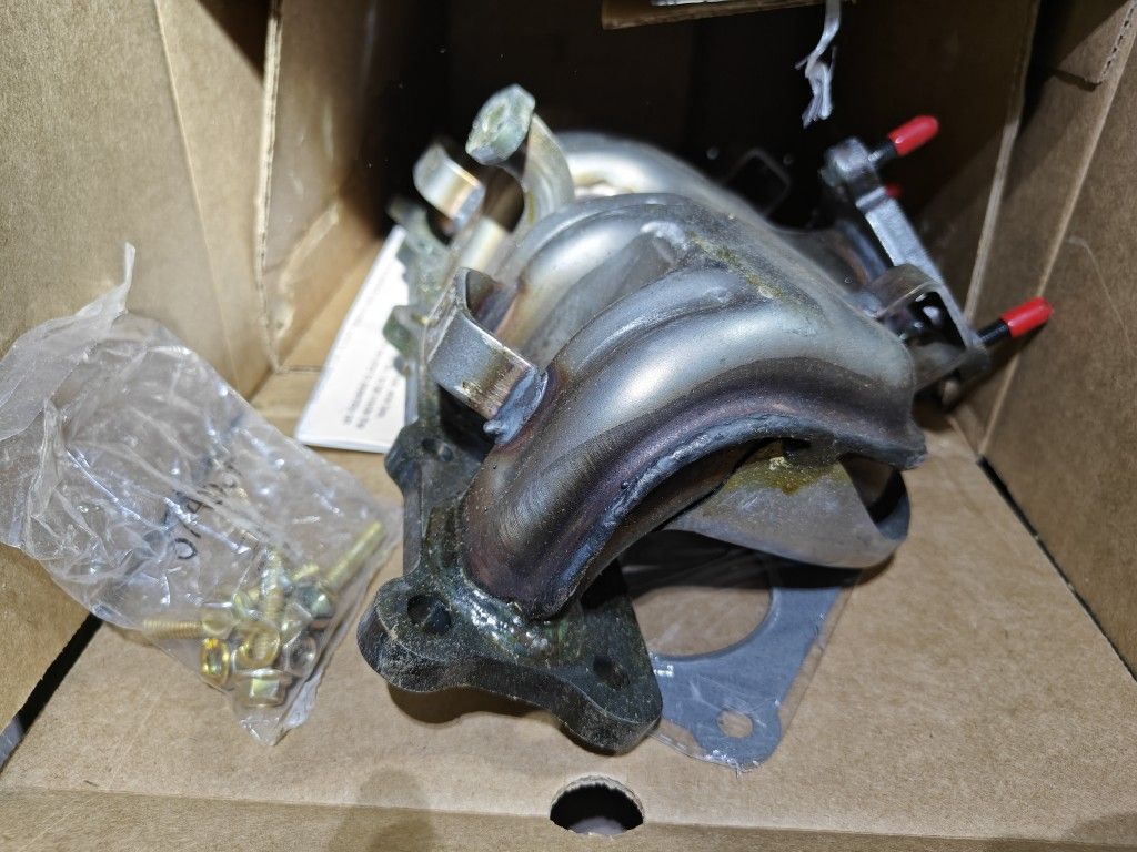 Dorman Exhaust Manifold For Dodge Avenger Journey Caliber Chrysler Sebring