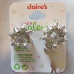 Bow Present Earrings