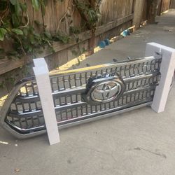 OEM Toyota Tacoma TRD OFF-ROAD Grill 