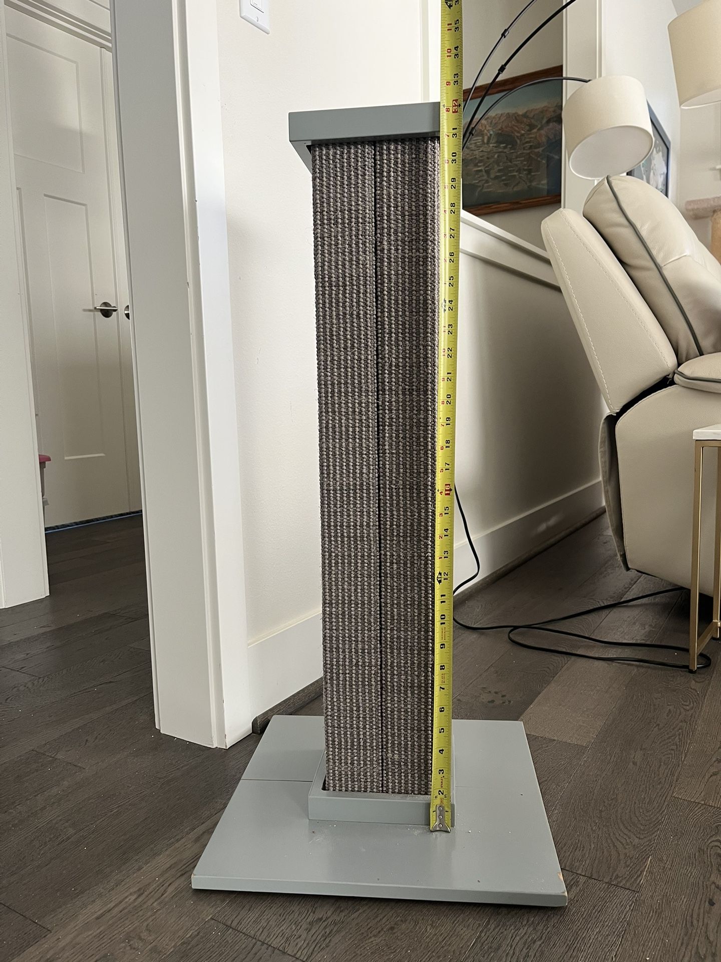 Heavy Duty Cat Scratch Post