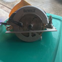 Dewalt Circular Saw 15 Amp 7 1/4 