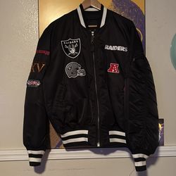 Raider Black Jacket size small