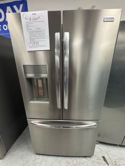Frigidaire Gallery 36 in. 28 cu. ft. Standard Depth French Door Refrigerator