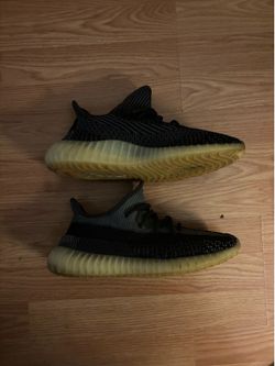 Adidas Yeezy 350 v2 carbon