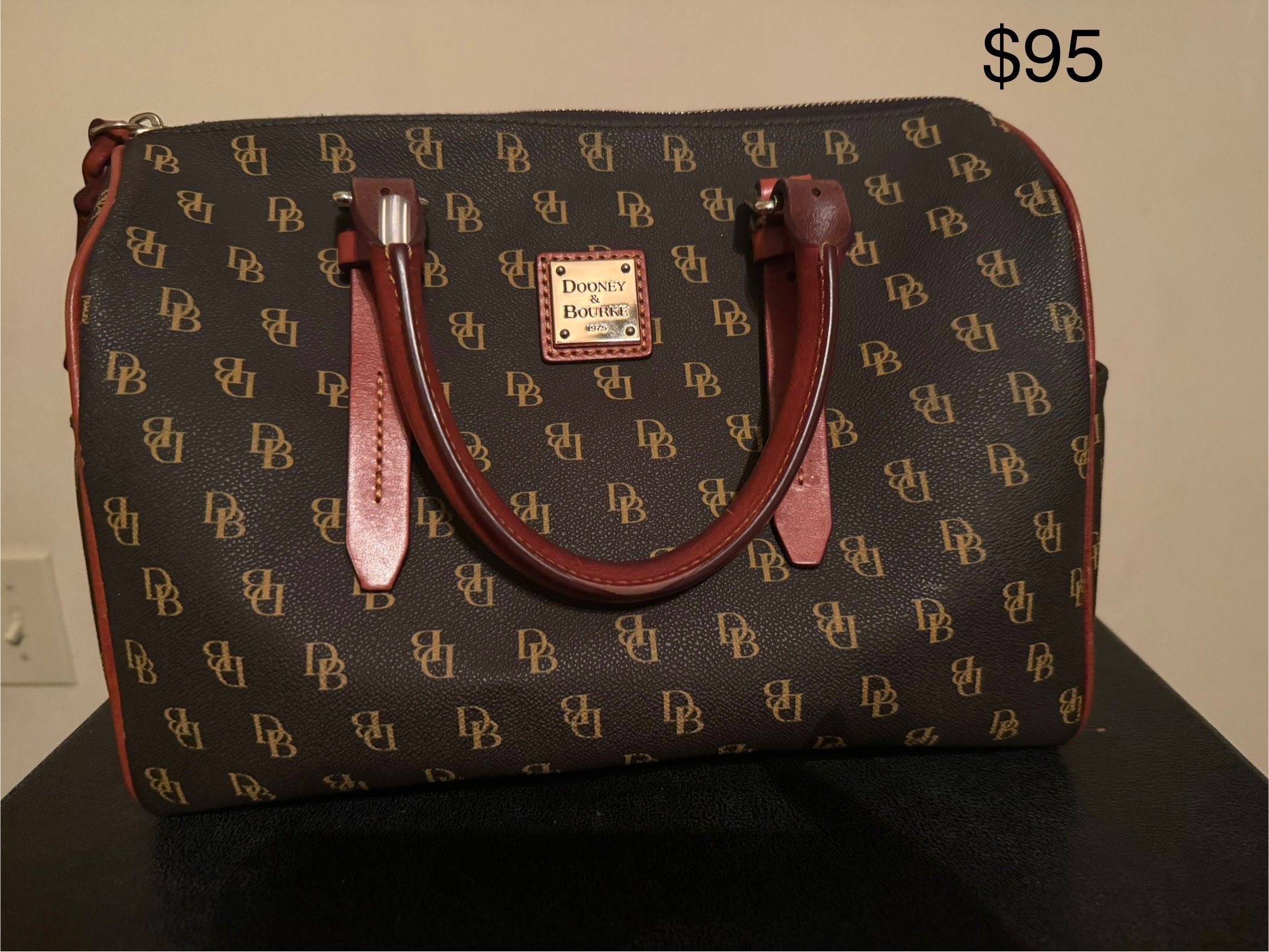 Dooney & Bourke Purse