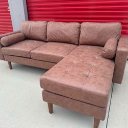 Like New Brown Sectional Couch - Reversible Chaise - Delivery Available 🚚