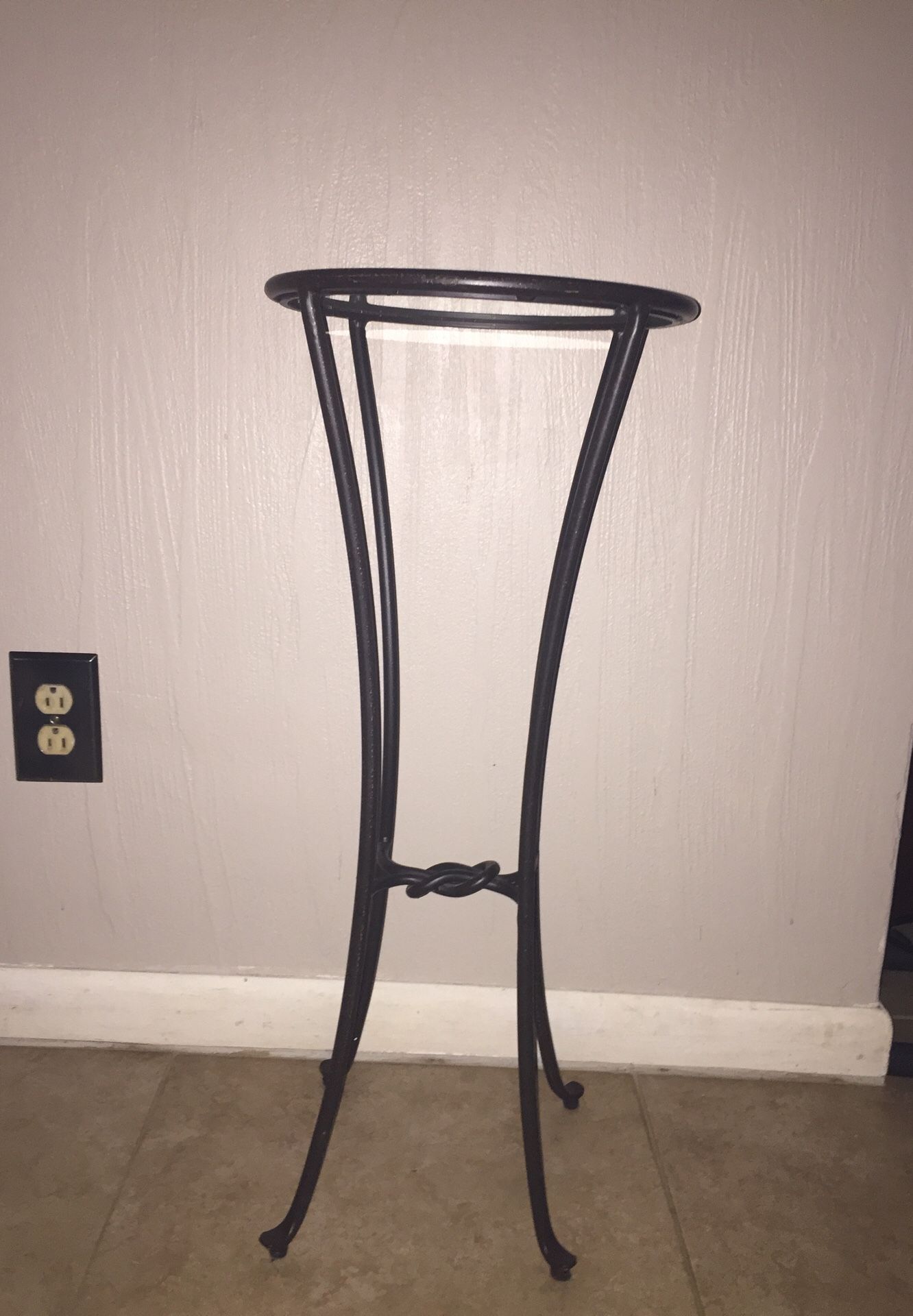 Metal Plant Stand