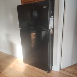Fridge Maytag