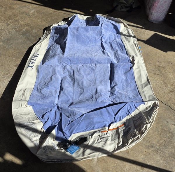 Intex Inflatable Twiin Size Air Mattress
