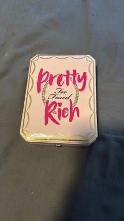 Too Faced Eyeshadow Pallet