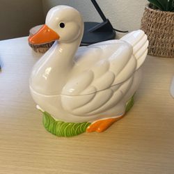 Duck Food Bowl With Spoon