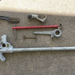 Plumbing Tools 