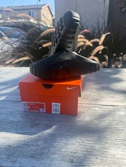 Nike mind slide 001 triple black  size 9
