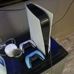 PS5 Disc Version And Two Remotes 