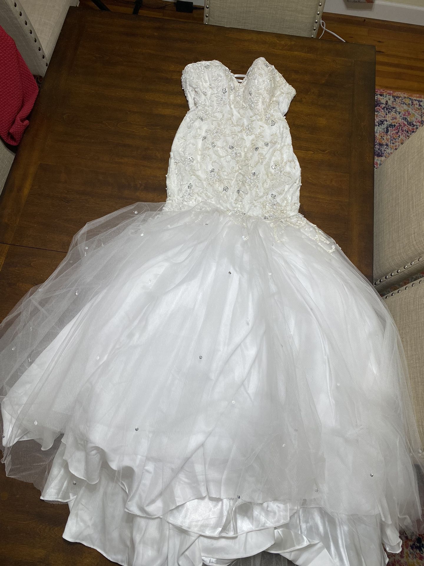 New  Beautiful Wedding Dress 