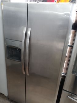 Frigidaire stainless steel side by side refrigerator - Free delivery