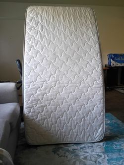 Like  new Colchón mattress twin