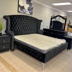 Alzire Black Bedroom Set
Furniture of America$10 Down Payment And Financing Available