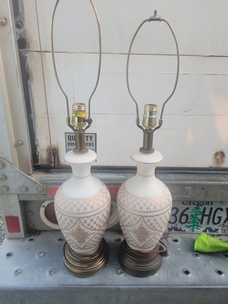  Pair Vintage Frosted White Porcelain Glass Lamps