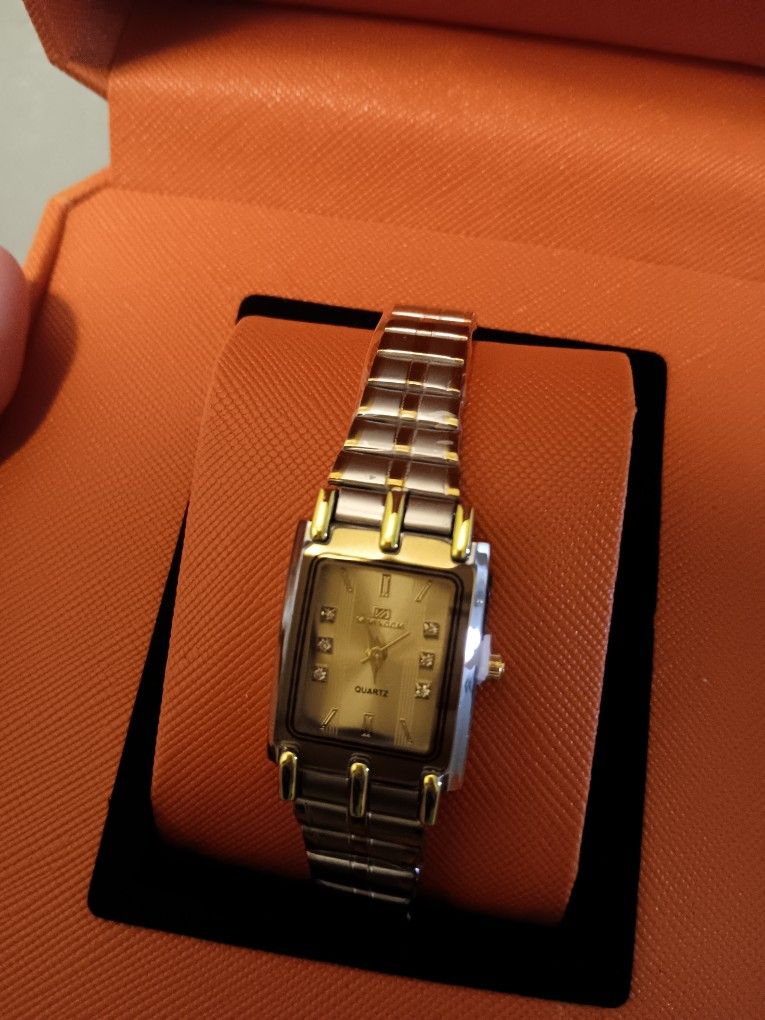 Quartz Square Watch
