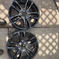 (2) Toyota sienna wheels