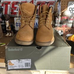 Men’s timberland size: 13