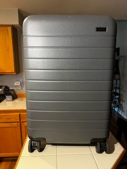 AWAY Carry-On Suitcase | Excellent Cosmetic Condition | Premium Luggage