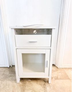 Nightstand with Charging Station, End Table with Drawer and Storage Cabinet,White Night Stand with Led Lights & USB Ports & Power Outlets for Bedroom,