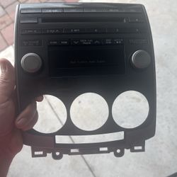 Original Mazda 5 Radio Equipment 