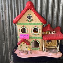 Strawberry Shortcake Berry Happy Home W/ Furniture And Dolls