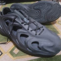 YEEZY Adidas AdiFOM Q 