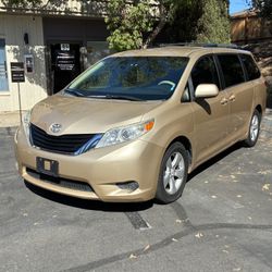 2011 Toyota Sienna