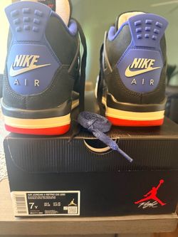 Jordan 4s