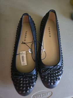 🖤Torrid flats size8W $12 NEW 🖤